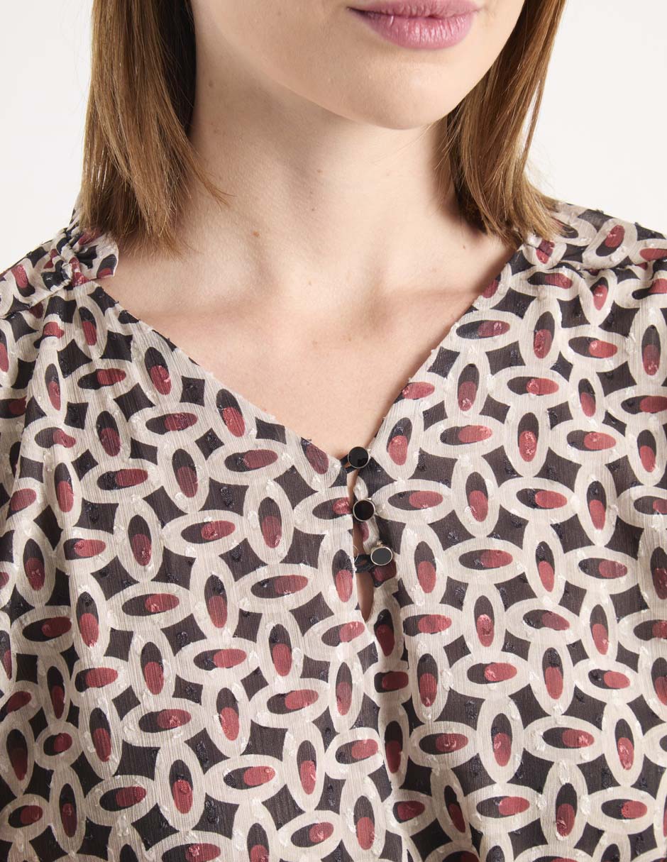 Playera manga al codo cuello henley para mujer 4