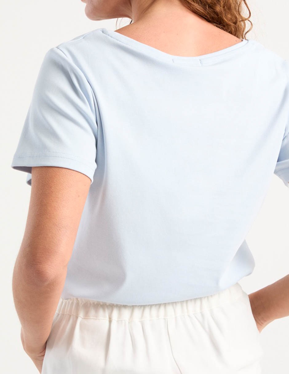 Playera manga corta cuello v mujer 2