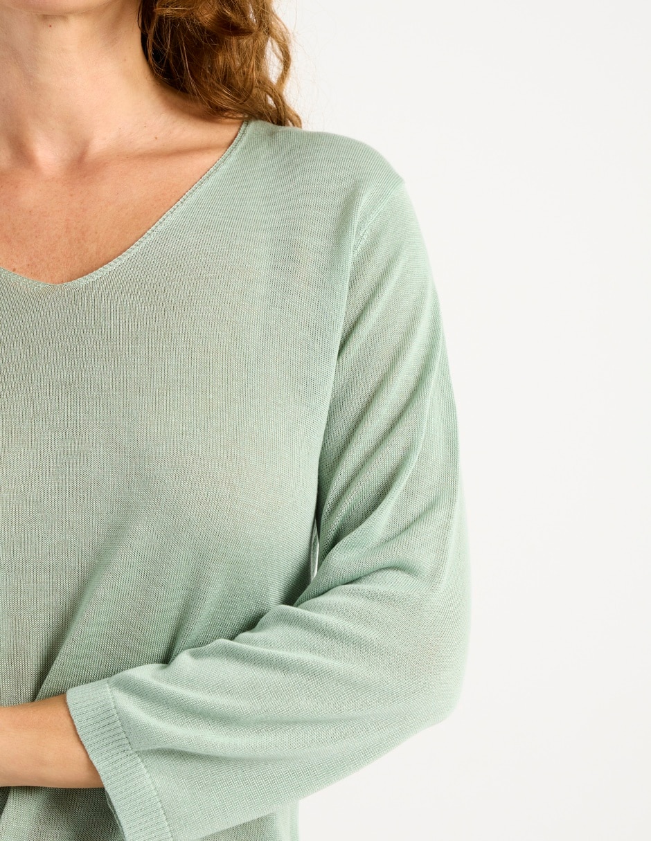 Suéter cuello V para mujer 4