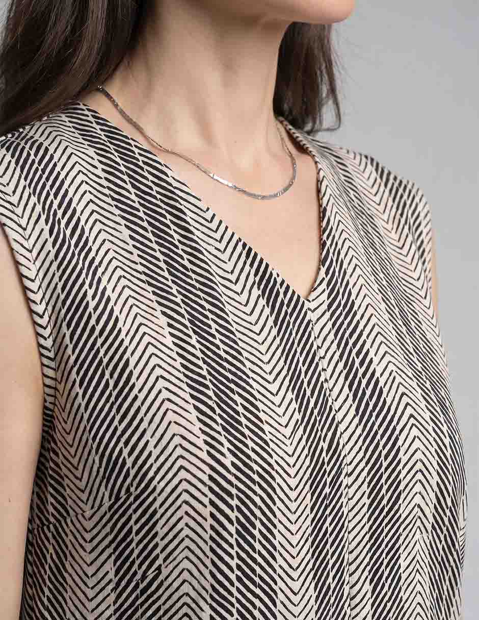 Playera cuello redondo para mujer 4