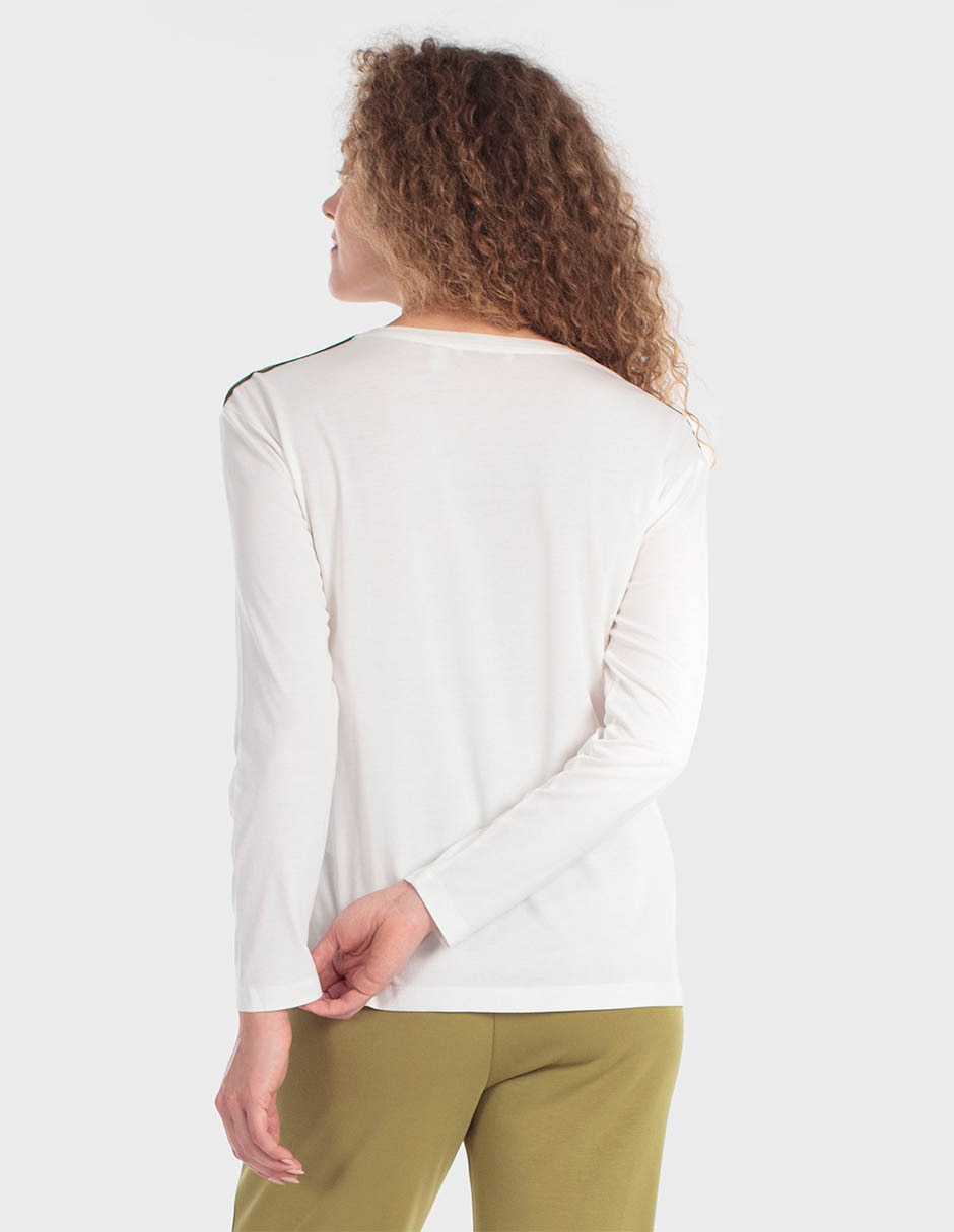 Playera manga larga cuello redondo para mujer 4