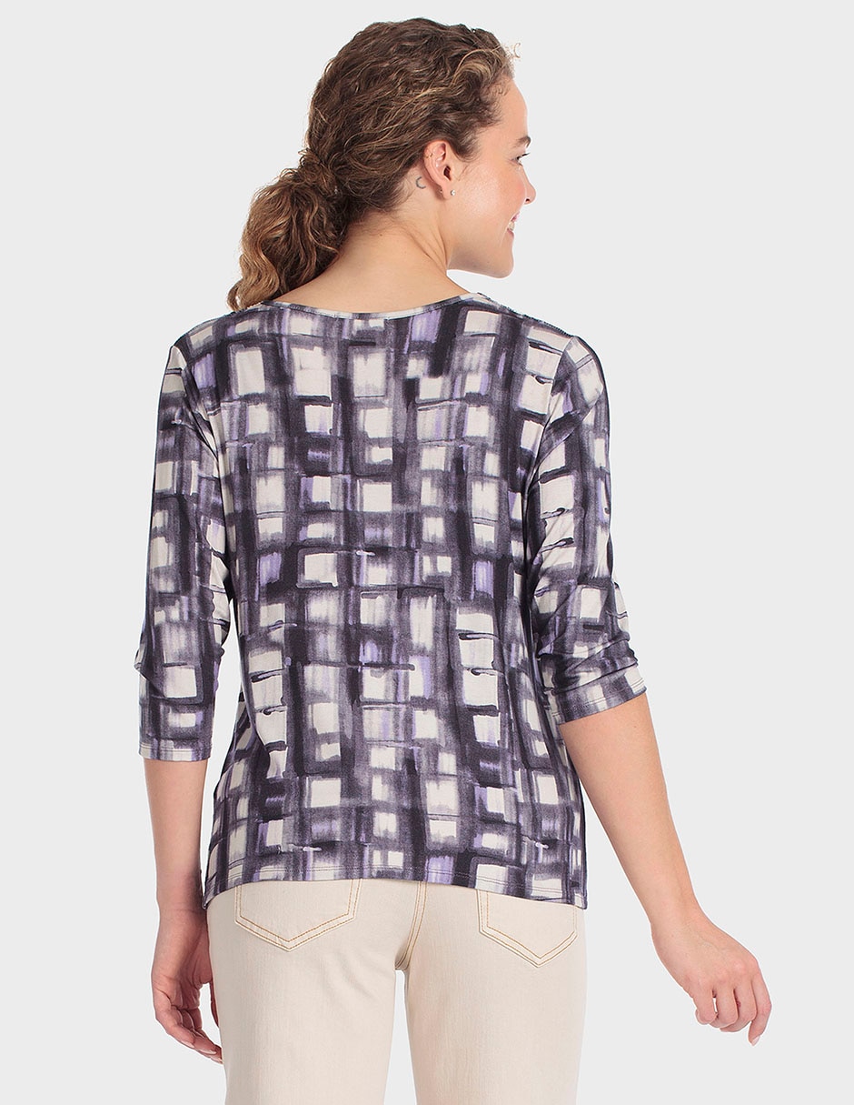 Playera manga 3/4 cuello V para mujer 3